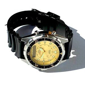 VTG Men’s Casio AMR-320R “Arnie” Ana-Dig Watch Alarm Chronograph Gold Dial